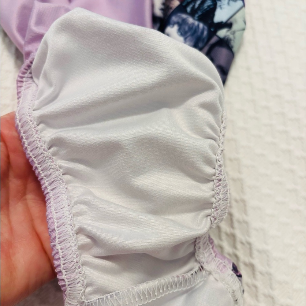 Taylor Swift leotard - Picture 5 of 5